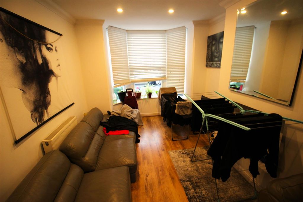 Property photo 3 of 8 Img_5094.Jpg