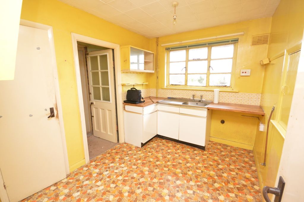 Property photo 3 of 17 Picture No. 16