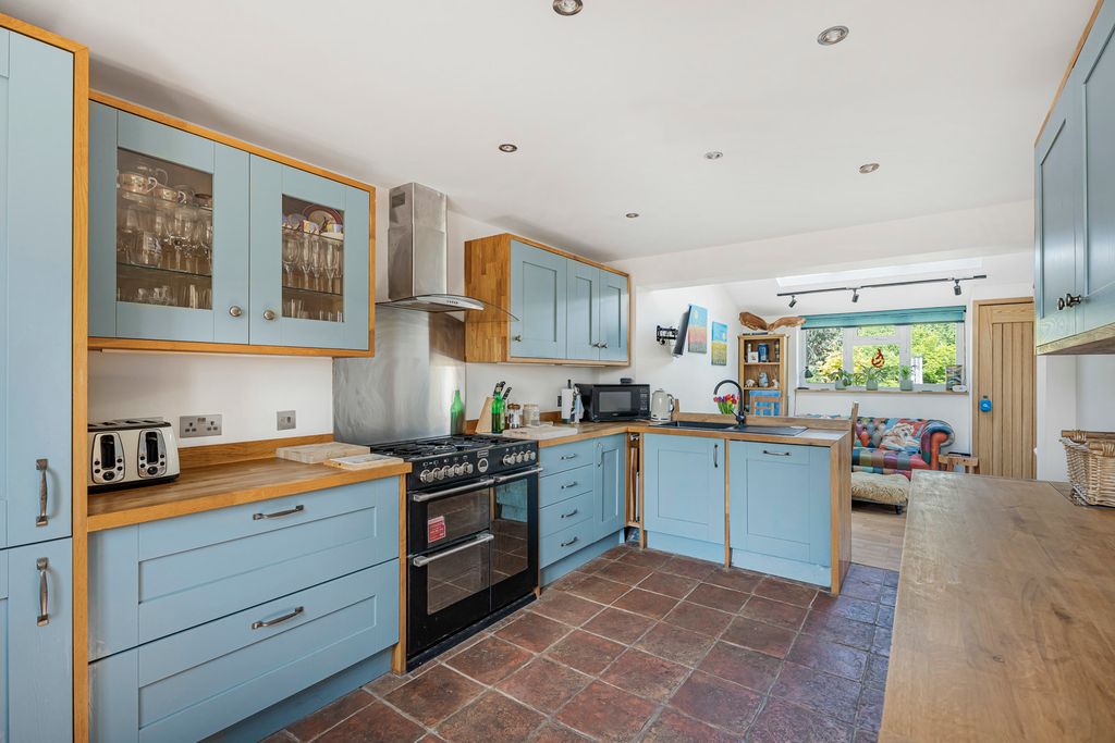 Property photo 2 of 15 Kitchen