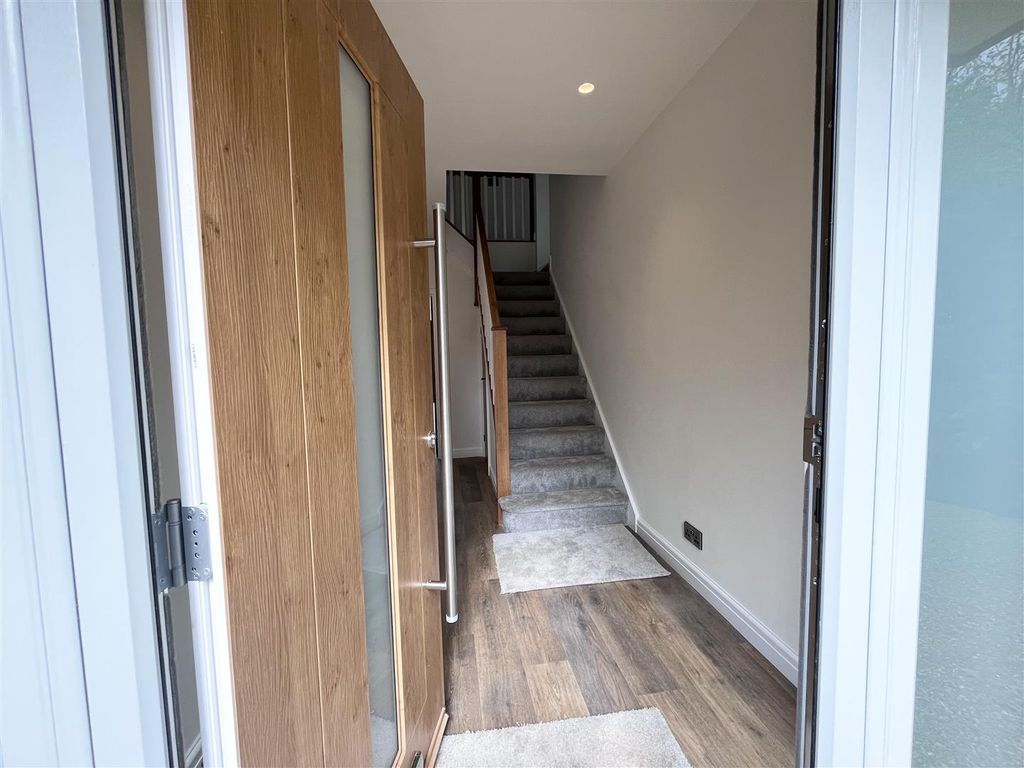 Additional image 34 of 5 bed detached house to rentKnutsford Road, Wilmslow SK9