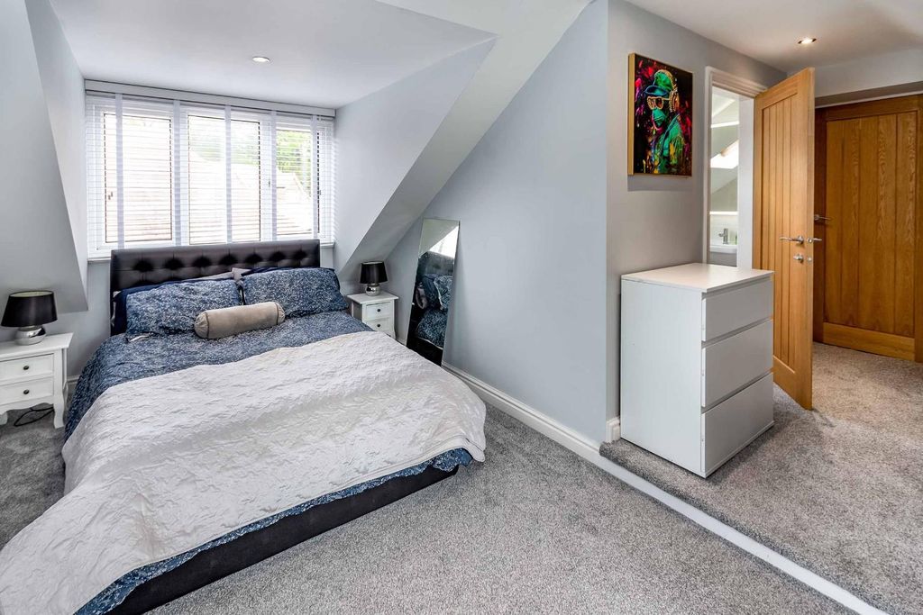 Additional image 6 of 5 bed detached house for salePlantation Avenue, Bessacarr, Doncaster DN4