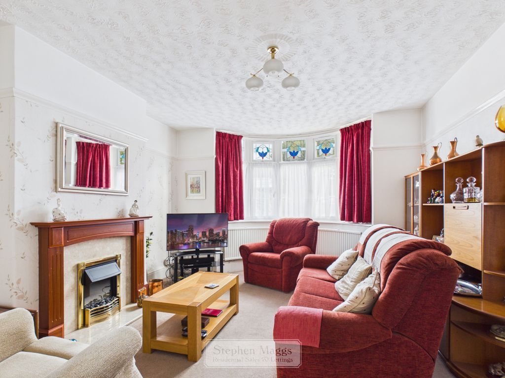 Property photo 2 of 17 Photo 11