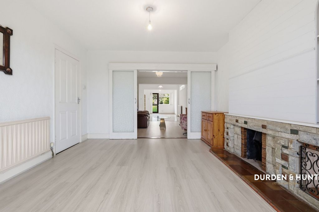 Property photo 2 of 32