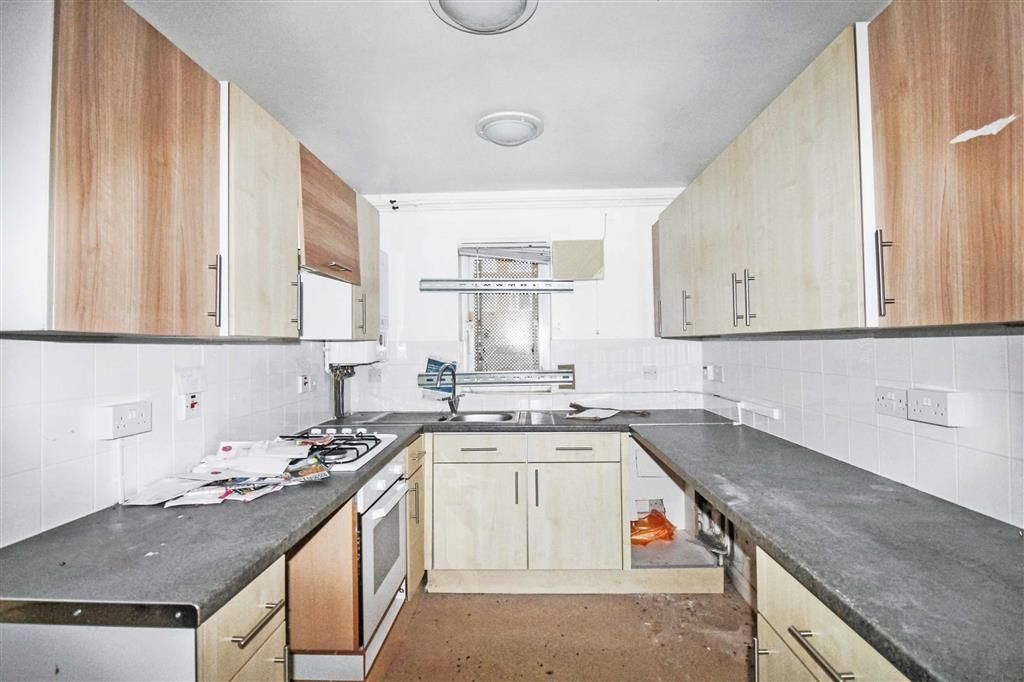 Property photo 3 of 5