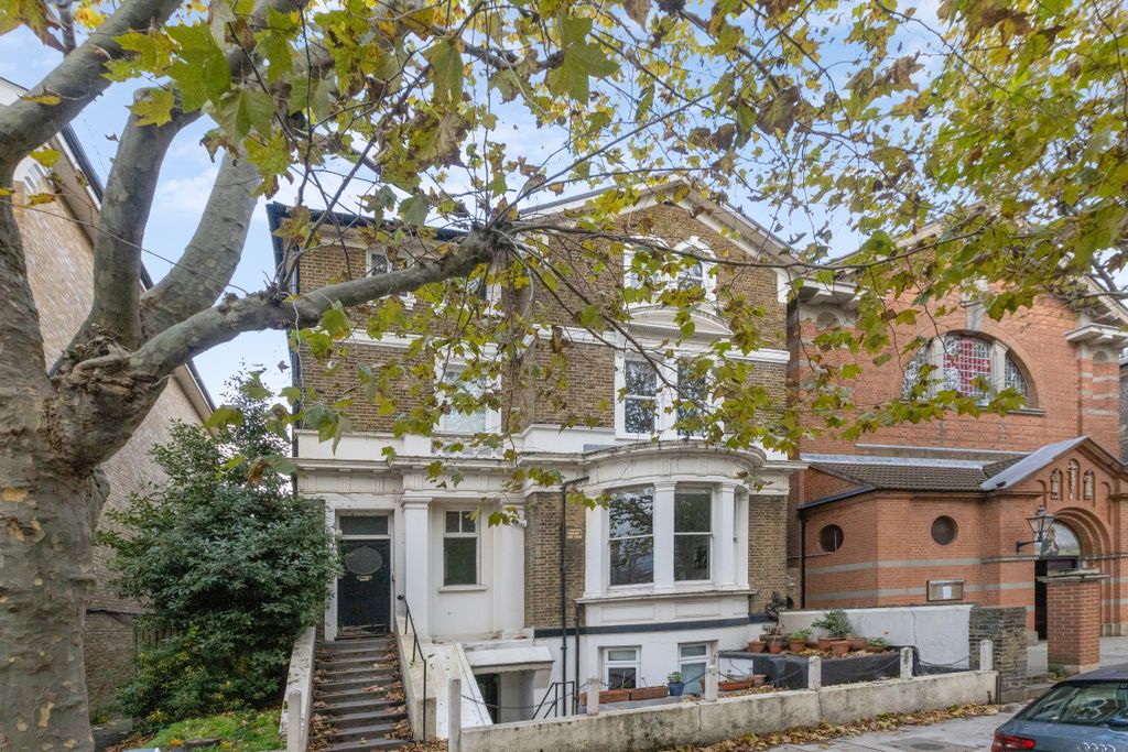 Property photo 2 of 14 2