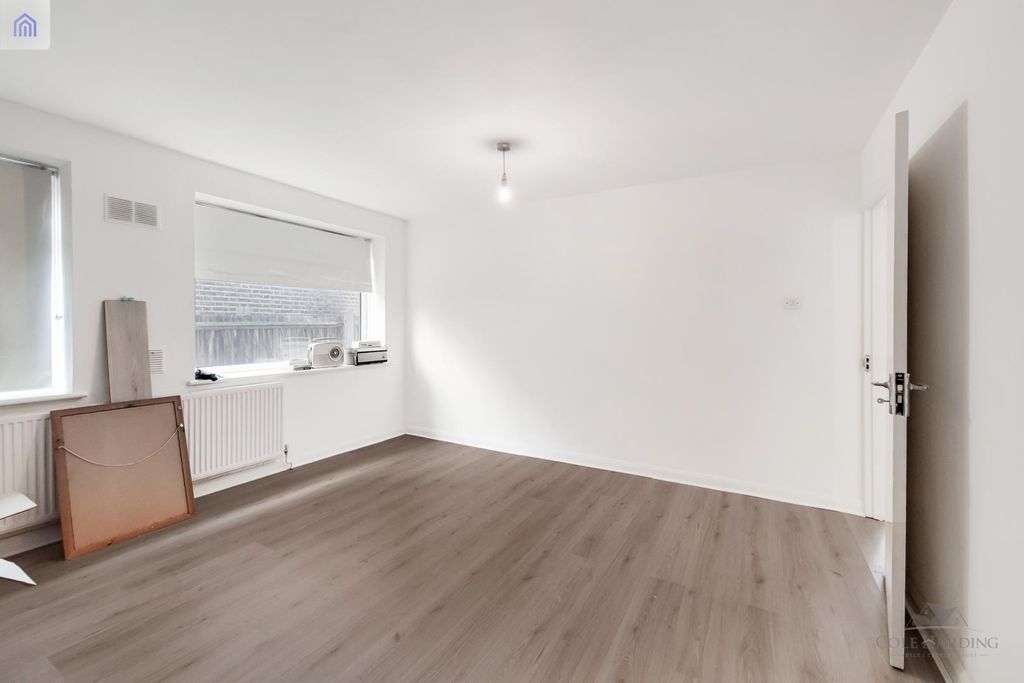 Property photo 2 of 10 3_Reception-0.Jpg
