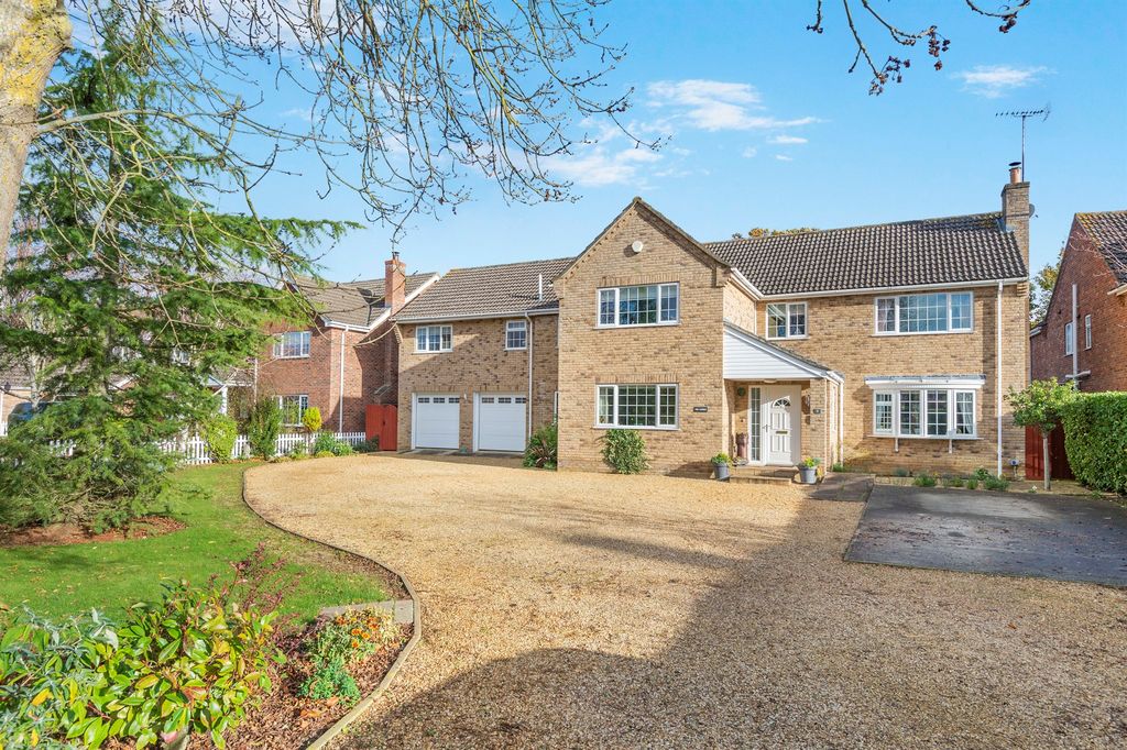 Property photo 1 of 19