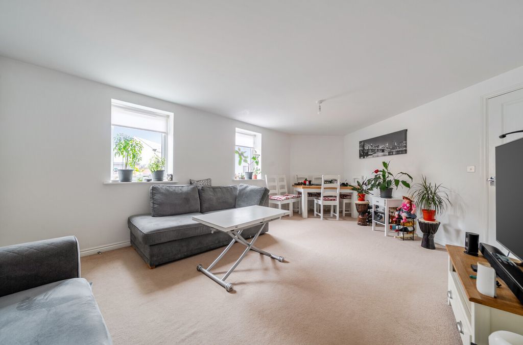 Property photo 3 of 12 1510507-3-6A84799...