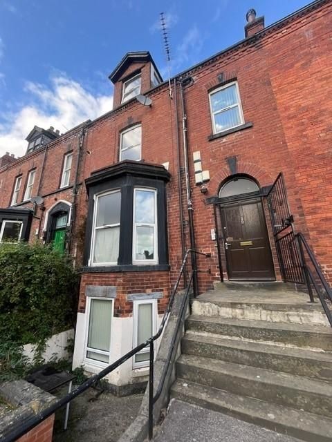 Property photo 3 of 7 Attractive Red-Brick Terraced Property With Bay Wi...