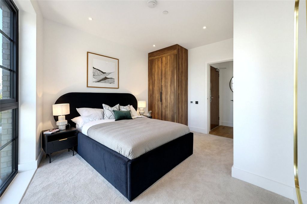 Property photo 1 of 12 Picture No. 24