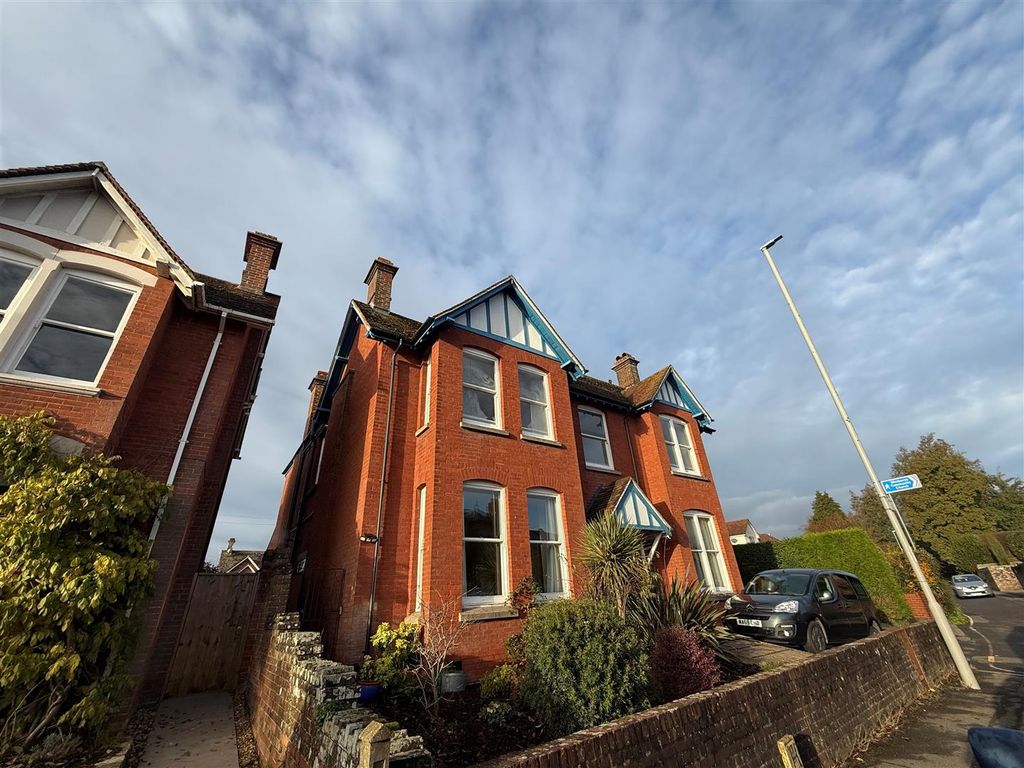 Property photo 1 of 12 Photo 12.Jpg