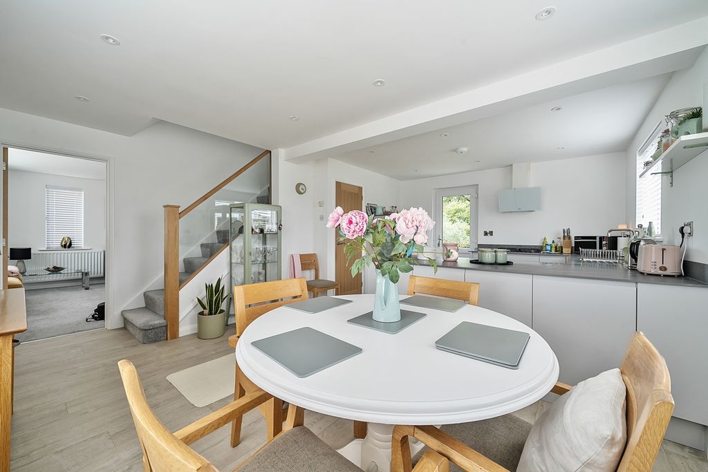 Property photo 1 of 21 1325393-10-68791085cd43c