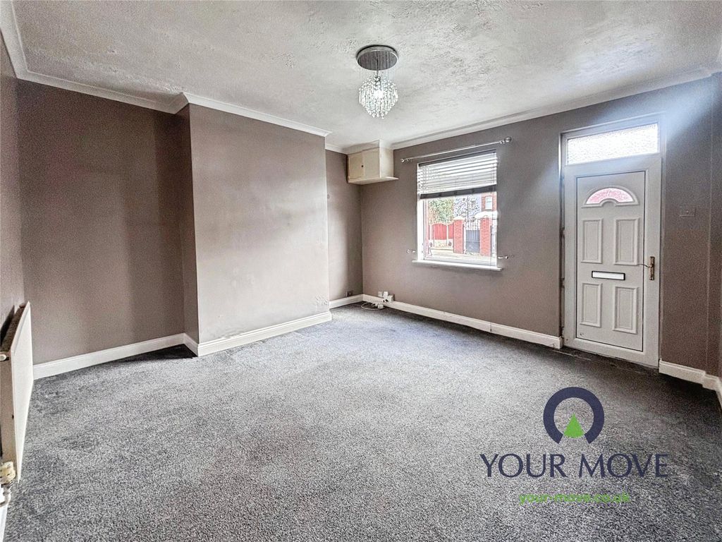 Property photo 2 of 12 Picture No. 17