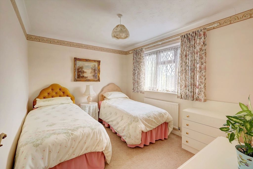 Property photo 3 of 14 Picture No. 06