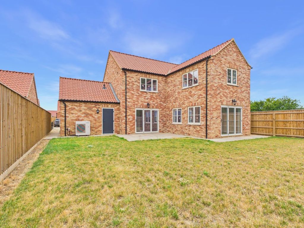 Property photo 2 of 19
