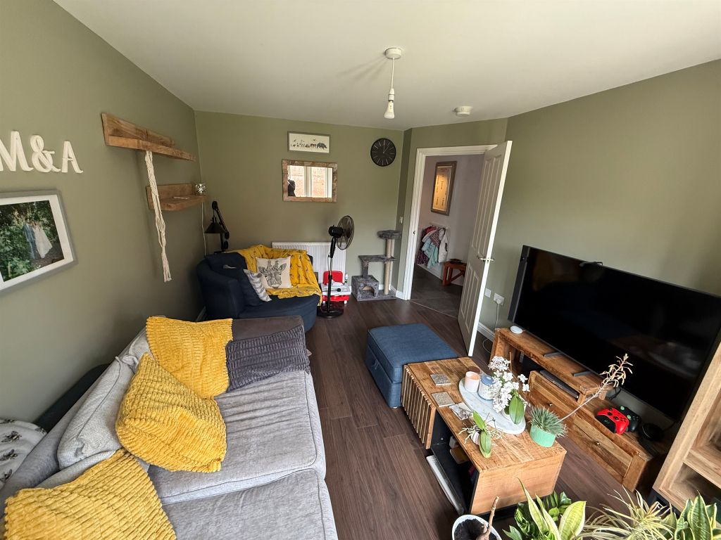 Property photo 2 of 31