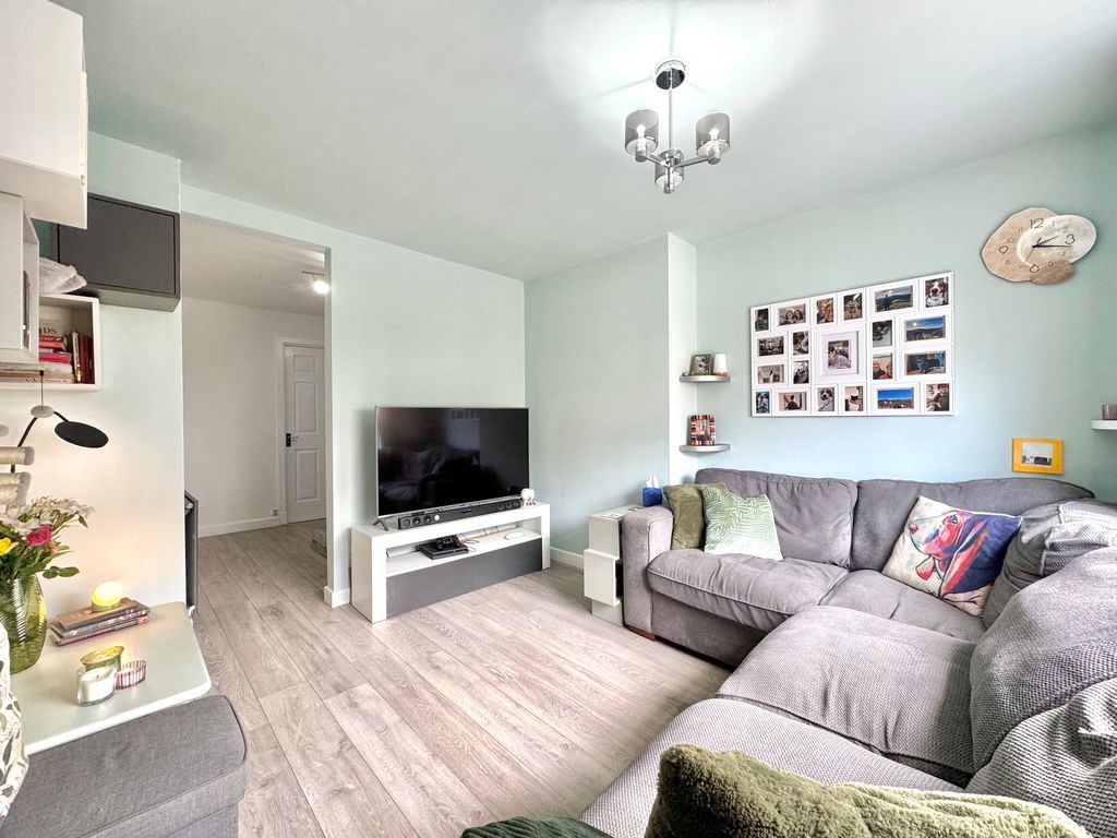 Property photo 2 of 23 Photo 4