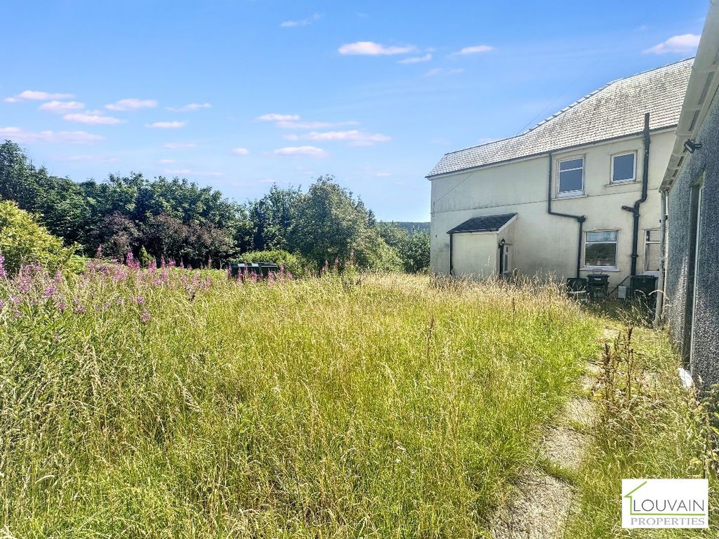 Property photo 1 of 38