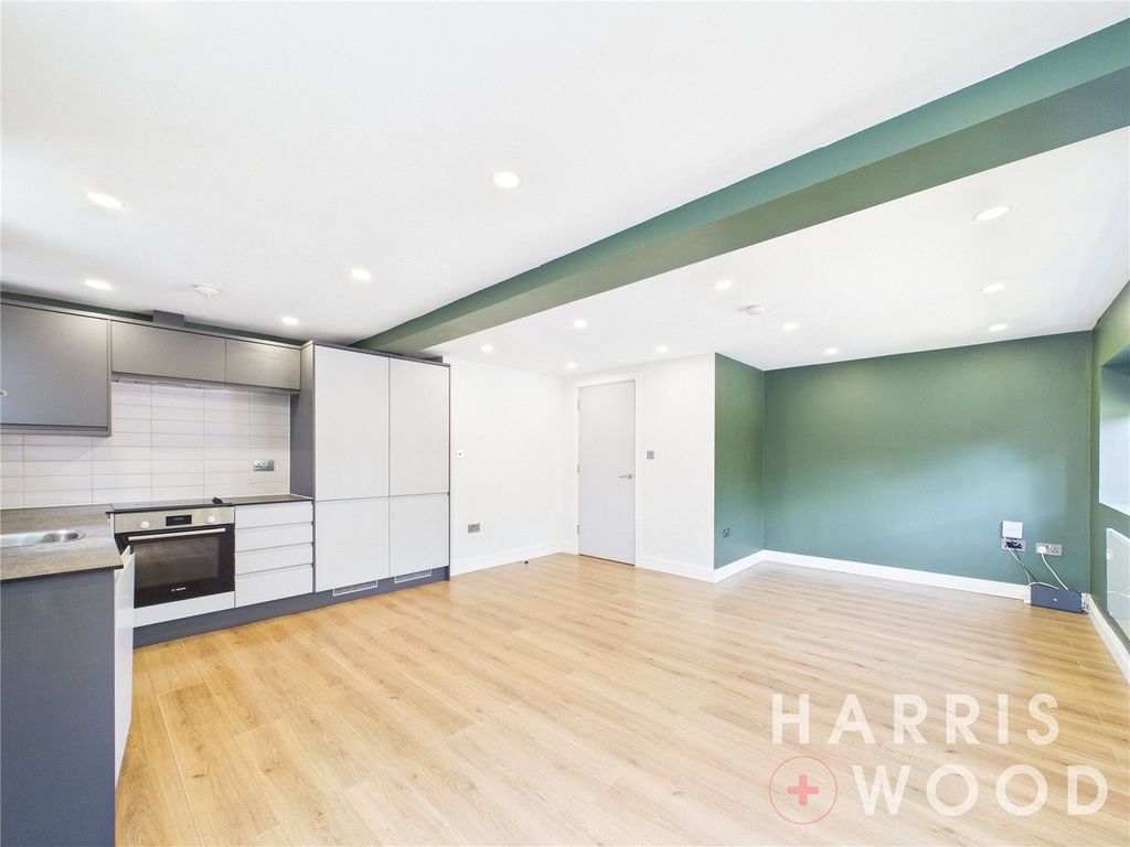 Property photo 3 of 10 Picture No. 02