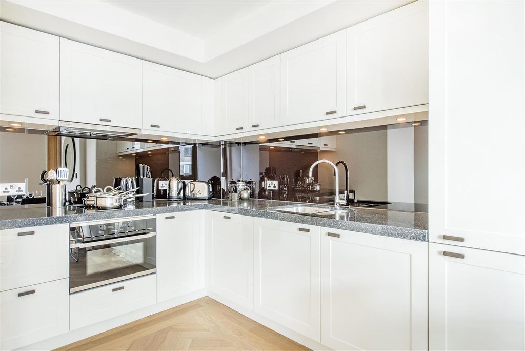Property photo 2 of 13 Kitchen