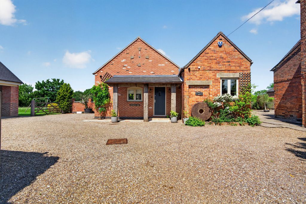 Property photo 2 of 49