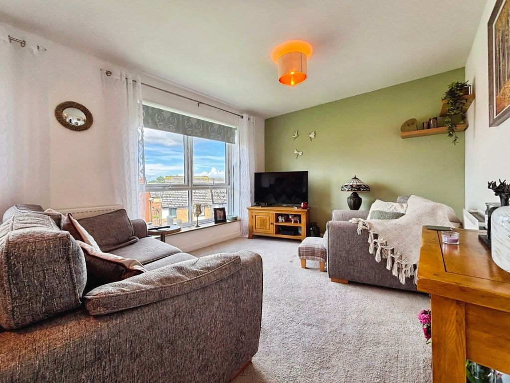 Property photo 2 of 20 5228963