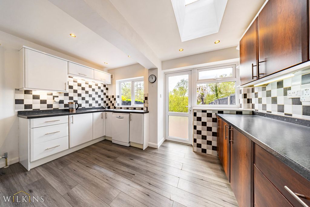 Property photo 3 of 38 Photograph