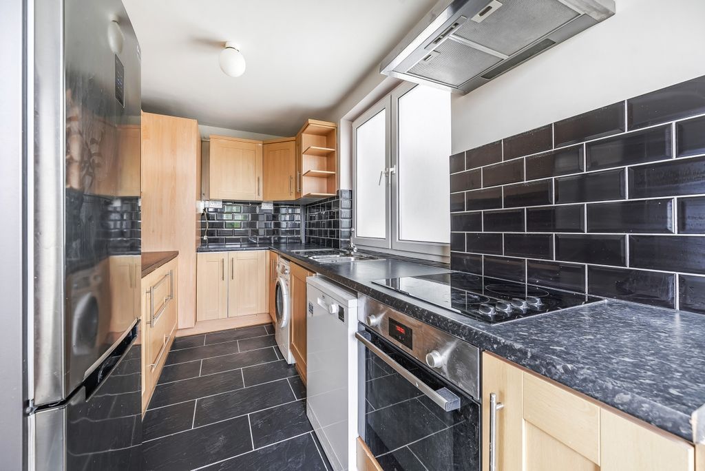 Property photo 3 of 7 1158980 (3)