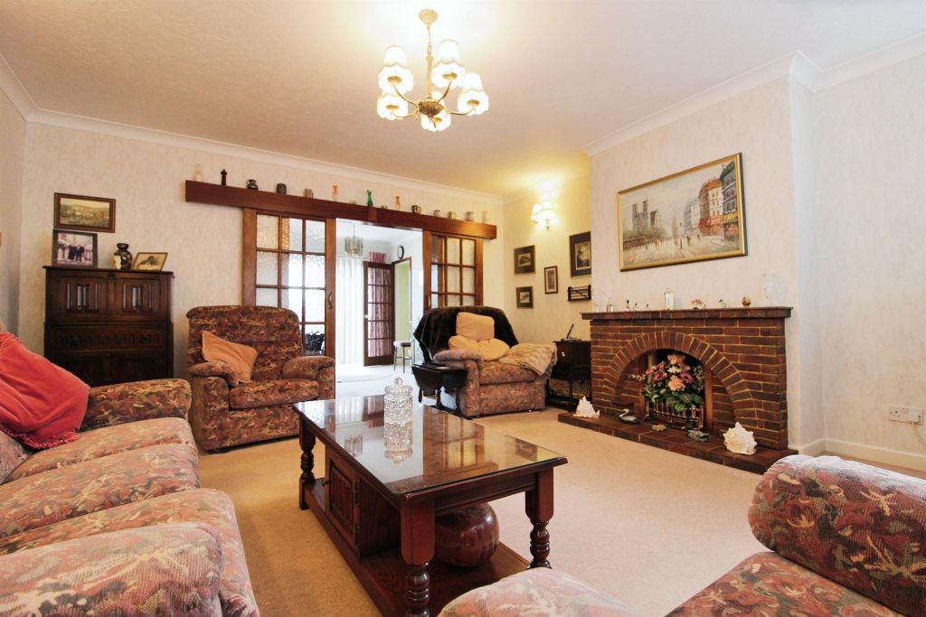 Property photo 2 of 16