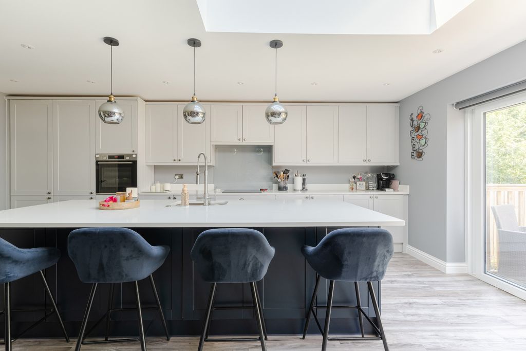 Property photo 1 of 17 1