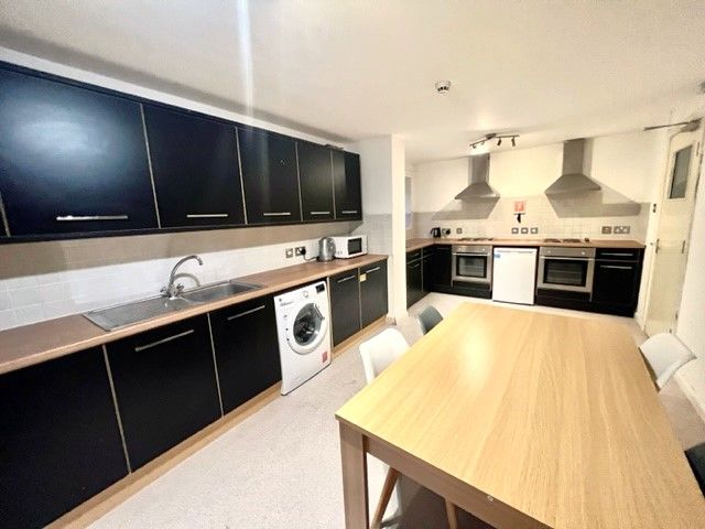 Property photo 1 of 15 Kitchen
