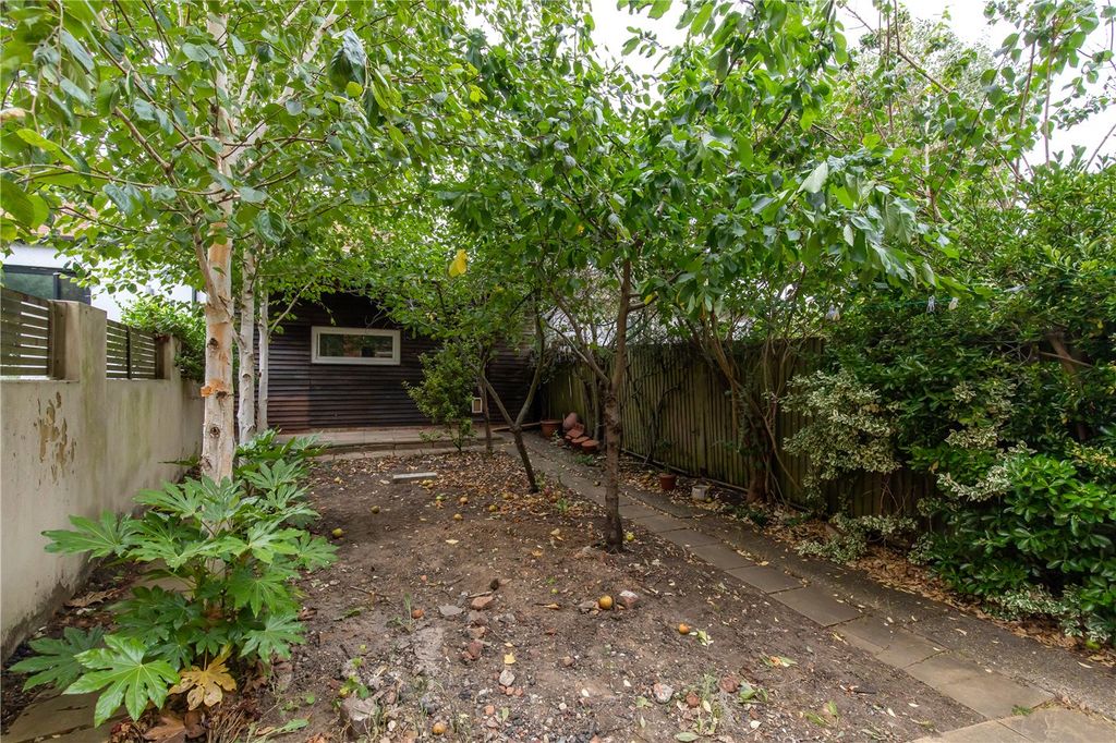 Property photo 3 of 18 Picture No. 32