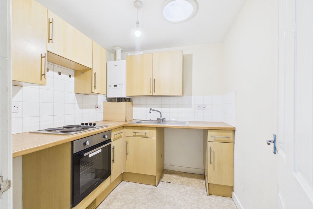 Property photo 3 of 4
