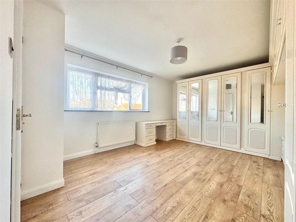 Property photo 3 of 17 Whatsapp Image 2026.Jpeg