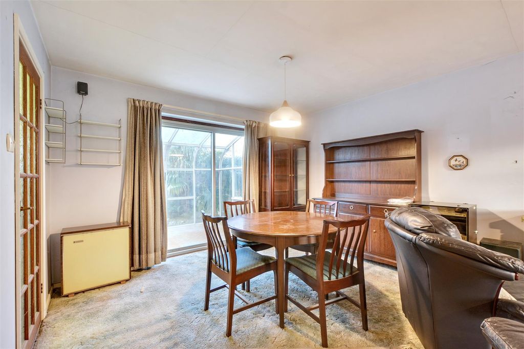 Property photo 3 of 16 Lounge_1.Jpeg