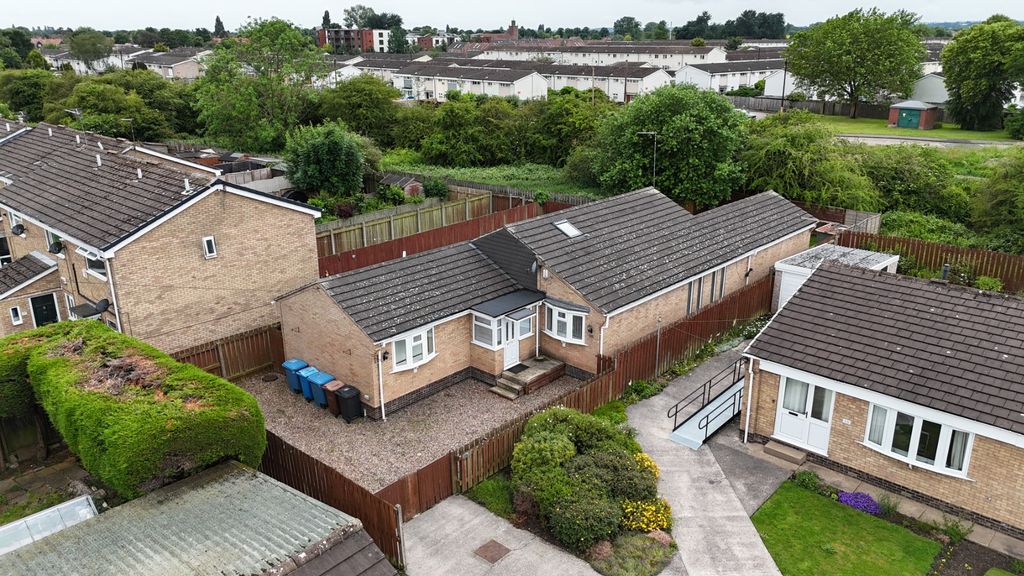 Property photo 1 of 21 5215190