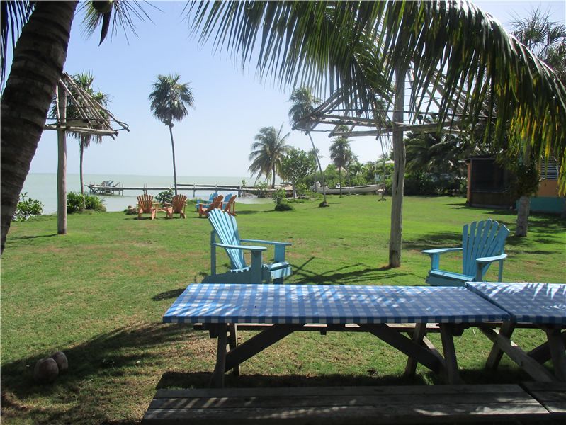 Property photo 2 of 22 Picnic Table