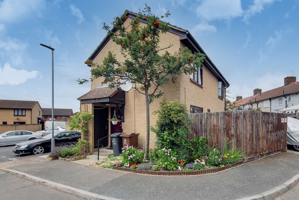 Property photo 1 of 7