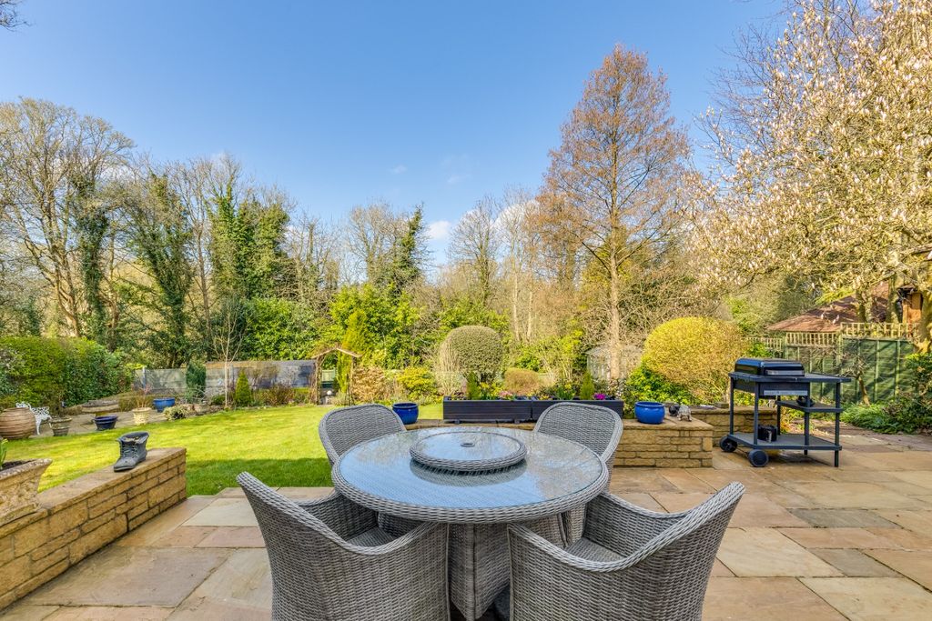 Property photo 3 of 21 4013389