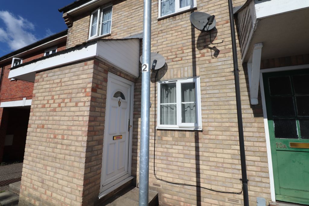 Property photo 1 of 7