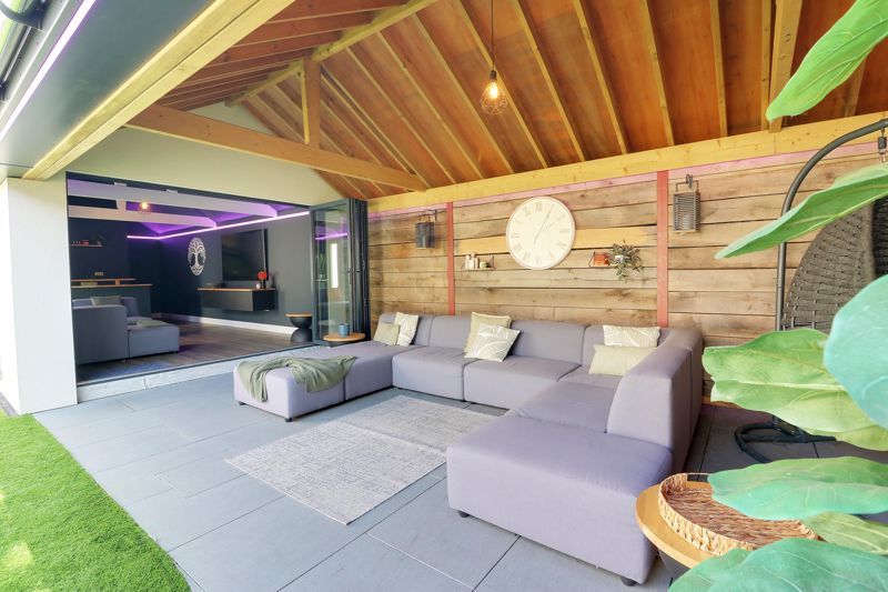 Property photo 3 of 45 Outdoor Undercover Area