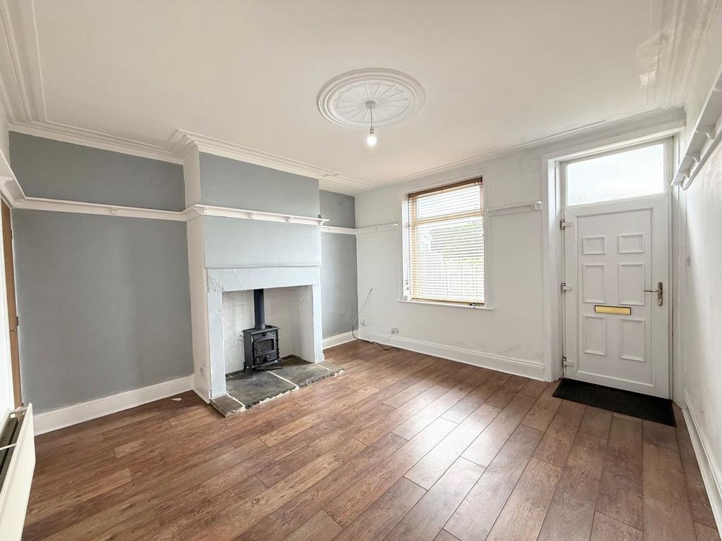 Property photo 2 of 11 Picture No. 26