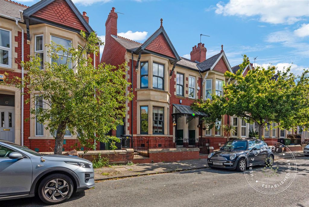 Property photo 1 of 50 Amesbury-Road-45.Jpg