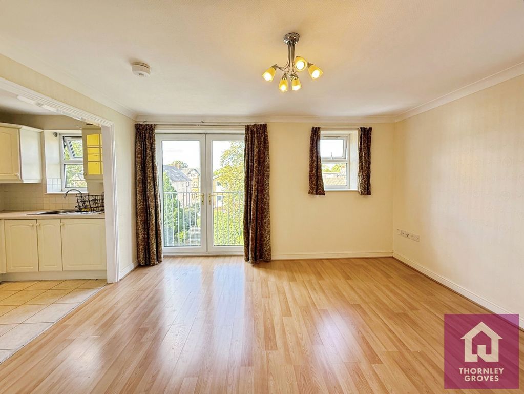 Property photo 3 of 11 Pbox-Img.Jpg