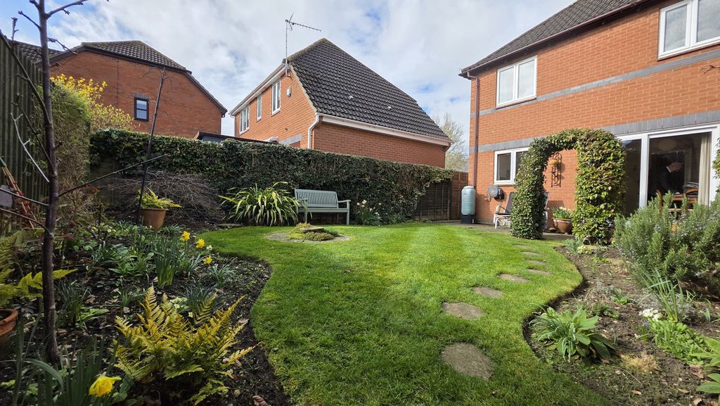 Property photo 2 of 23