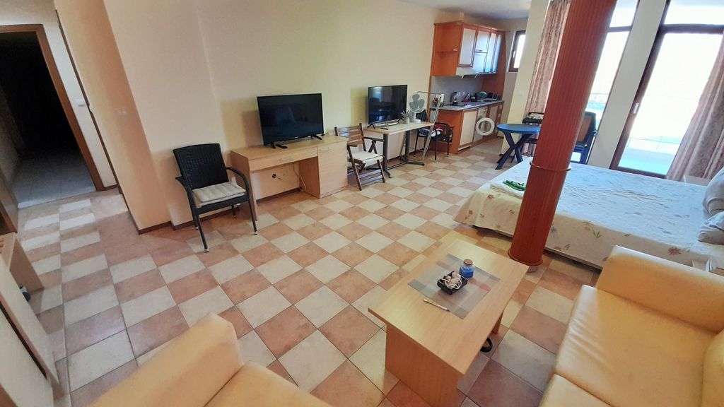 Property photo 2 of 15