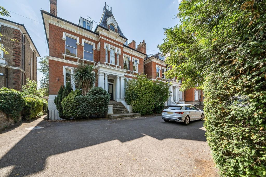 Property photo 1 of 17