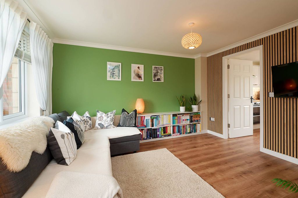 Property photo 3 of 17