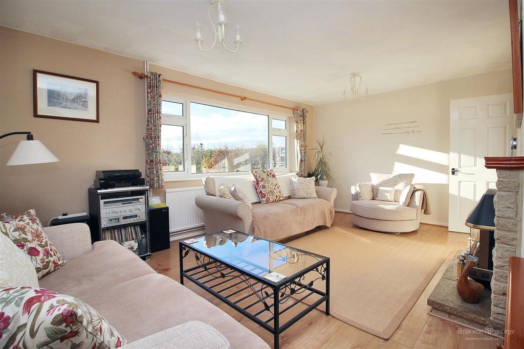 Property photo 2 of 24 Living Room