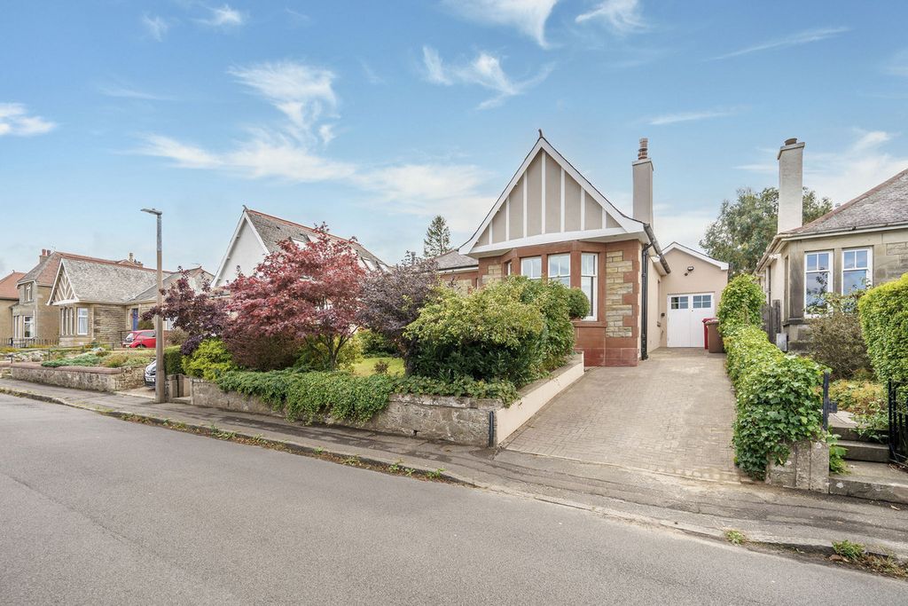 Property photo 1 of 50
